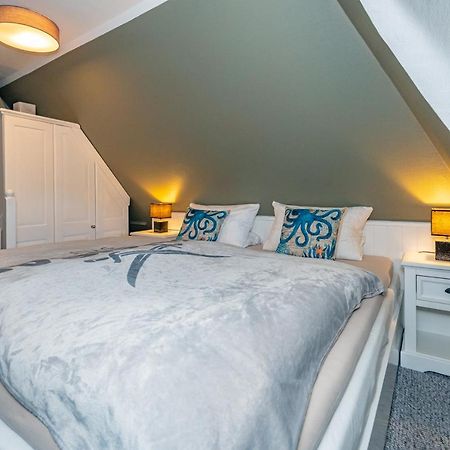 Gemuetliche Wohnung Unter Reet Mit Pool Und Sauna In Keitum Extérieur photo