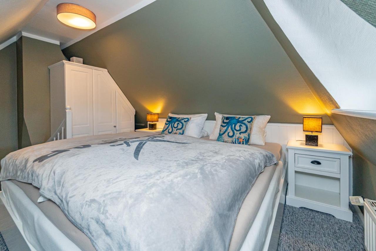 Gemuetliche Wohnung Unter Reet Mit Pool Und Sauna In Keitum Extérieur photo